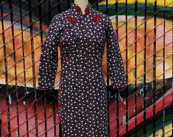 Vintage blue floral quilted kimono style maxi dress long sleeves high neck slit down the side fitted long dress rose print thick fabric