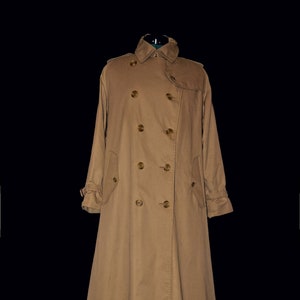 Burberrys vintage, classic trench coat, camel color, khaki, full length, designer coat, Burberrys raincoat, high fashion, luxury outer wear