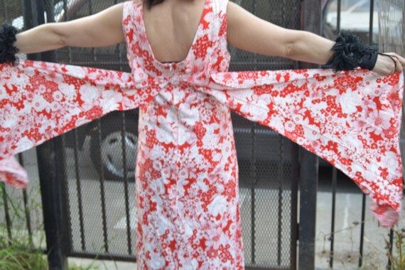 floral red and white maxi dress   with hibiscus f… - image 7