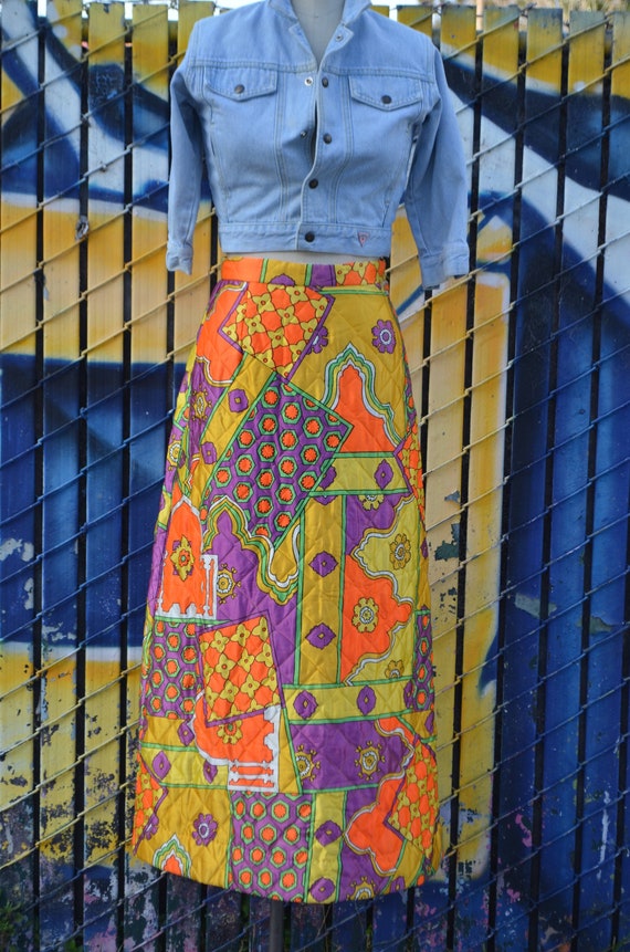 70s quilted psychedelic maxi skirt vintage hippie… - image 10