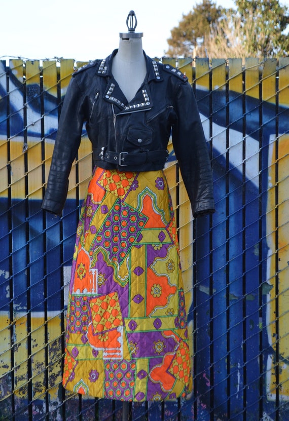 70s quilted psychedelic maxi skirt vintage hippie… - image 2