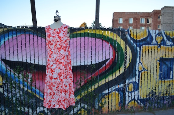 floral red and white maxi dress   with hibiscus f… - image 1