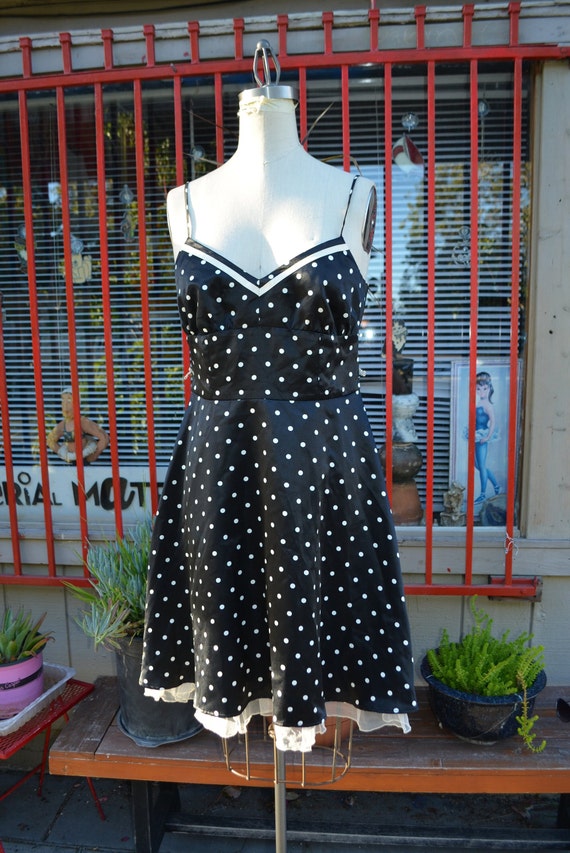 Black and white polka dots dress retro pin up shor