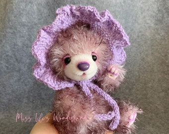 Artist Bear  "Laila", Teddy bear OOAK  Blythe, Holala doll, BJD doll animal -- 5.9 inches