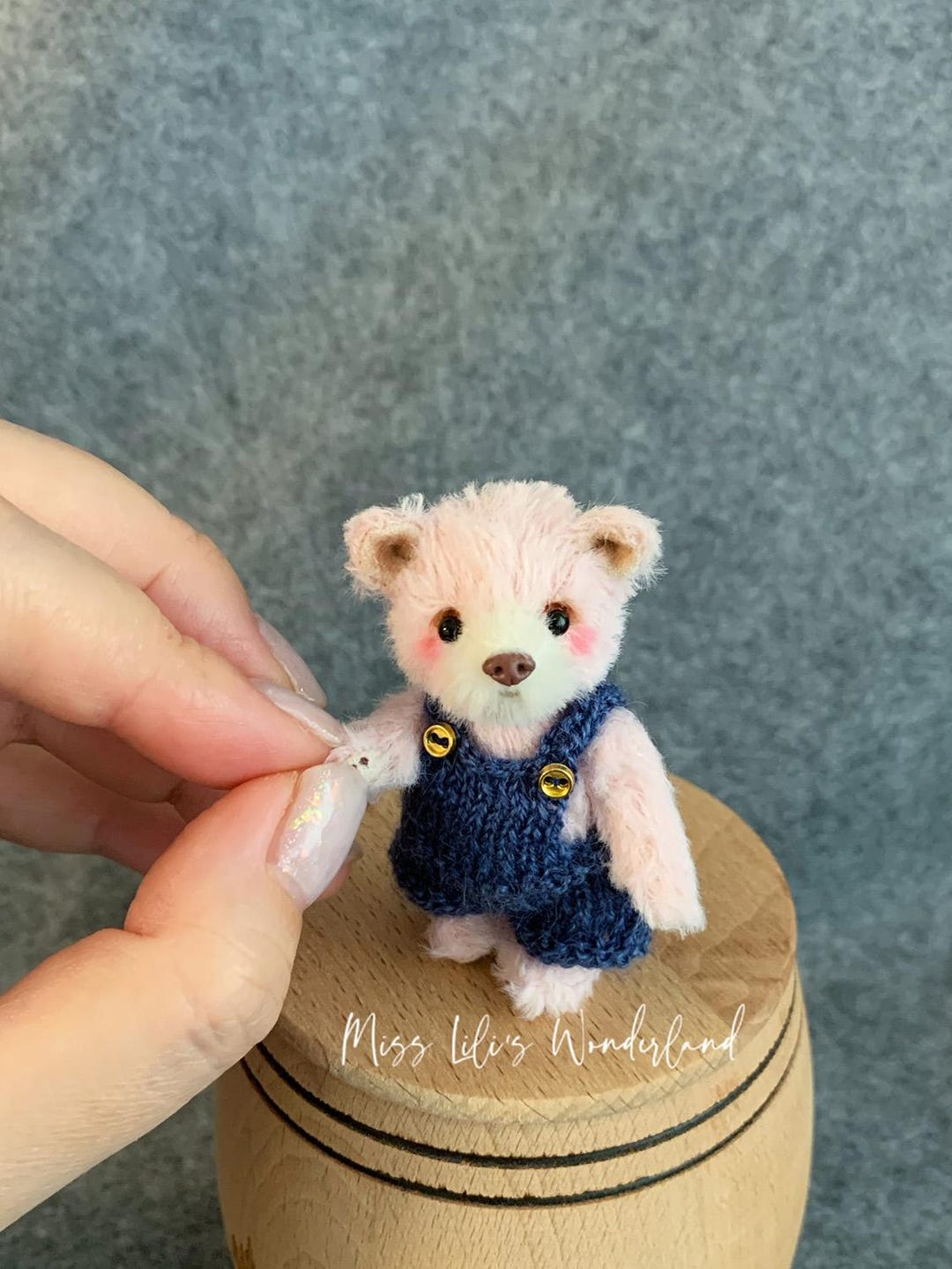 Poupée Miniature OOAK Custom Hybride Blythe / Holala / BJD Faite Main – Avec Accessoires
