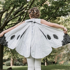 Childrens Butterfly wings flower fairy costume image 2