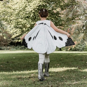 Childrens Butterfly wings flower fairy costume image 10