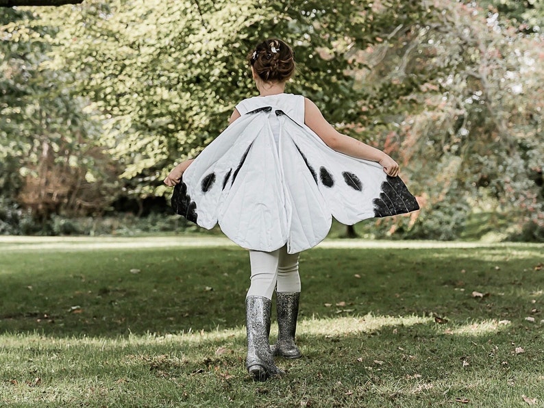 Childrens Butterfly wings flower fairy costume image 10