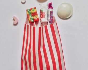 10 sacs en papier rayés rouges et blancs 10