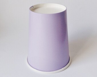 Lilac paper party cups