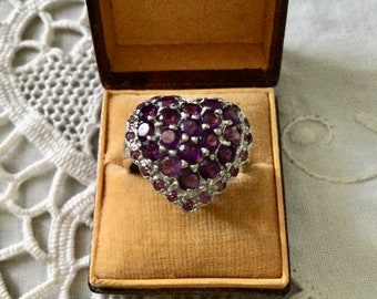 HEART Vintage AMETHYST GARNET Sterling Ring - Luxury Jewelry - Beautiful 18 Amethyst - Original Design - Sterling Silver - Ring from France