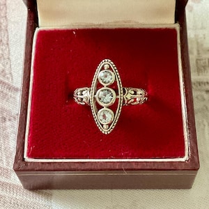 AQUAMARINE MARQUISE Sterling Vintage Ring - Original Carved Victorian Design - Genuine Aquamarines - Vintage from France