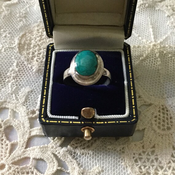 Vintage ELEGANT STERLING TURQUOISE Ring- Beautifu… - image 6