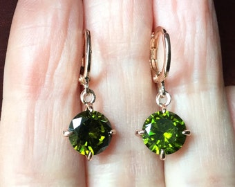 Vintage PERIDOT ROSE GOLD Plated Earrings - Lovely & Beautiful Design - Sparkly Peridot Stone - Rose Gold Plated - from France