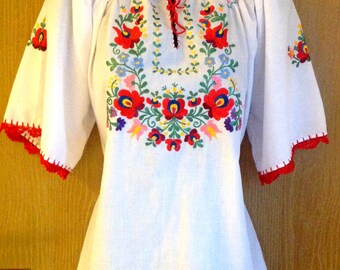 Folk Art Traditional White Matyo Hungarian Embroidered blouse