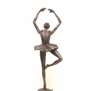 Scultura in bronzo di una ballerina altezza 40 cm