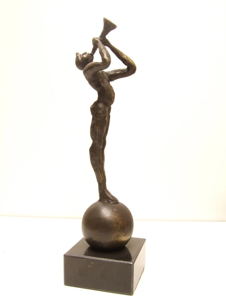 Bronze trumpet statue height 25 cm image 1