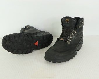 vintage nike acg hiking boots