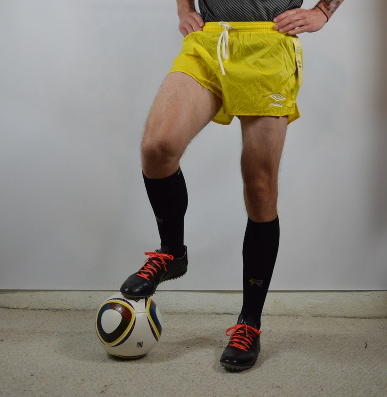 mens umbro soccer shorts