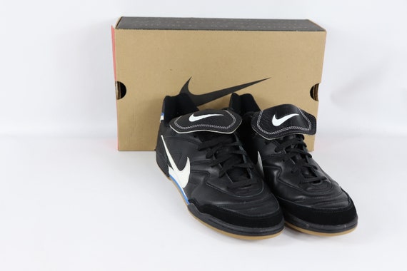nike tiempo trainers