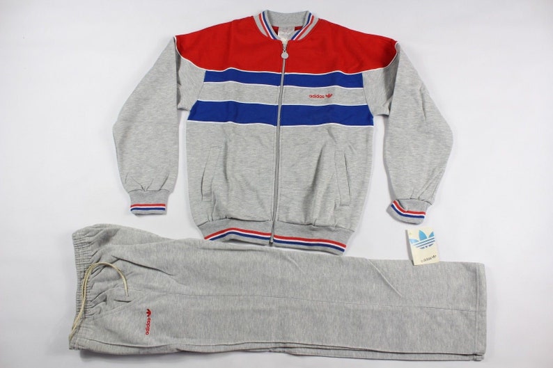 80er Jahre neue Adidas Full Zip Spell Out Trefoil Run DMC Track Jacke weiß Herren klein, Vintage Adidas Spell Out Jacke, Vintage Run DMC Jacke 80er Jahre neue Adidas Full Zip Spell Out Trefoil Run DMC Track Jacke weiß Herren klein, Vintage Adidas Spell Out Jacke, Vintage Run DMC Jacke
