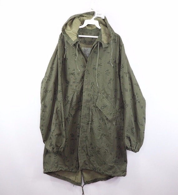 80s Military Night Camouflage Fishtail Full Button