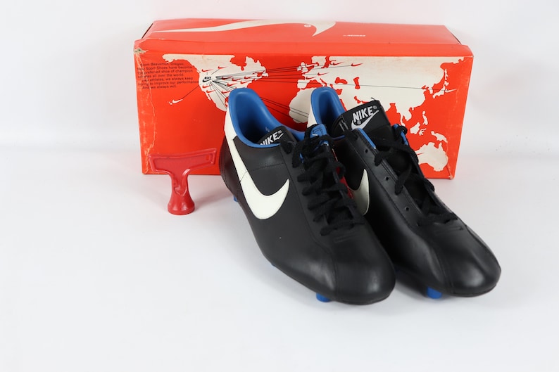 new nike soccer shoes