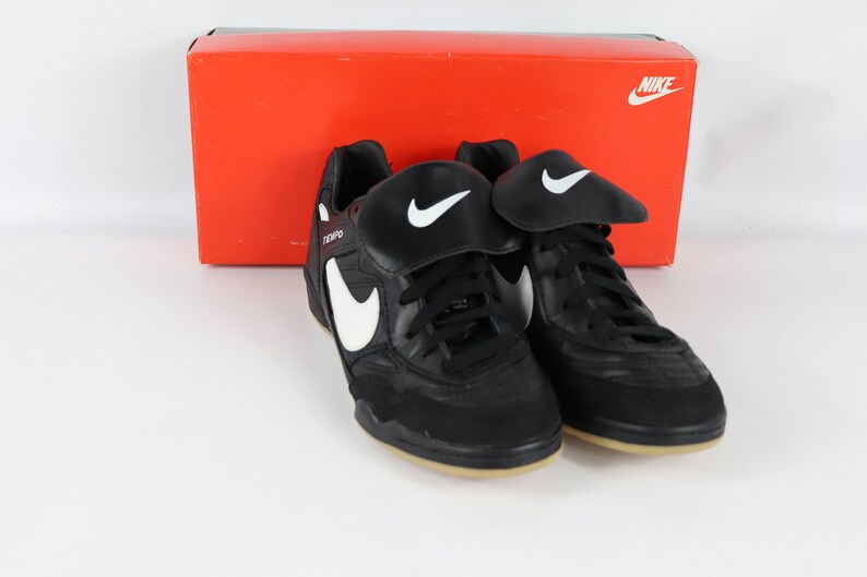 nike classic indoor soccer shoes