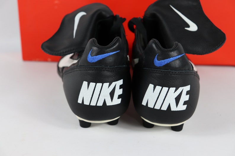 new vapormax plus women's