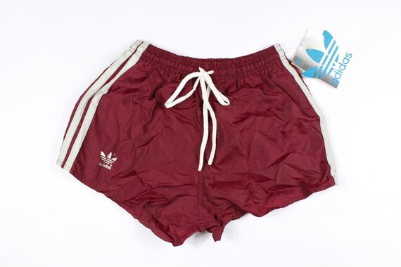 80er Jahre Deadstock ADIDAS buchstabieren Klee Nylon Fußball Fußball Shorts Mens klein rot, Vintage 80er Jahre Adidas Shorts, Adidas Fußball Shorts, 80er Jahre Deadstock ADIDAS buchstabieren Klee Nylon Fußball Fußball Shorts Mens klein rot, Vintage 80er Jahre Adidas Shorts, Adidas Fußball Shorts,