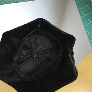 Black velvet Doctoral cap for 18 inch dolls image 4