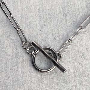 Stainless Steel Paperclip Necklace with Toggle Clasp: Hypoallergenic Everyday Jewelry