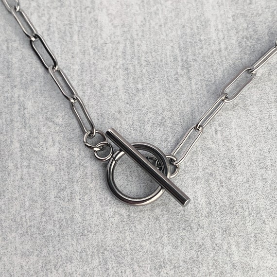 Stainless Steel Paperclip Necklace with Toggle Clasp: Hypoallergenic Everyday Jewelry