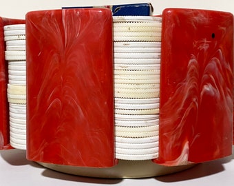 Chip de pôquer de baquelite vermelho vintage antigo e suporte para caddy de 2 baralhos