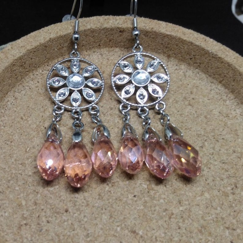 1 pair of dream catcher earrings pink glass drops