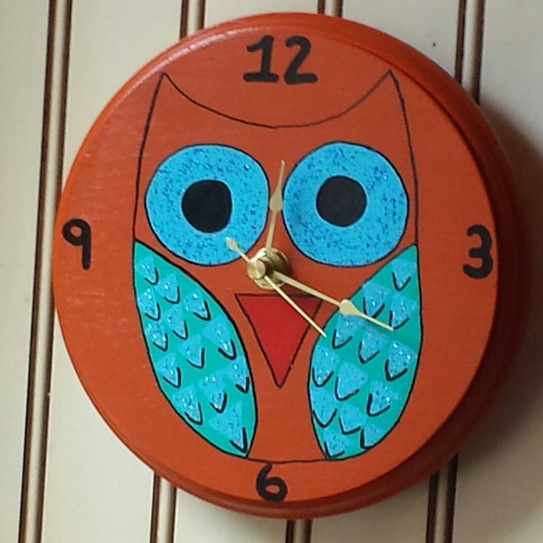 Shimmer: Owl Clock