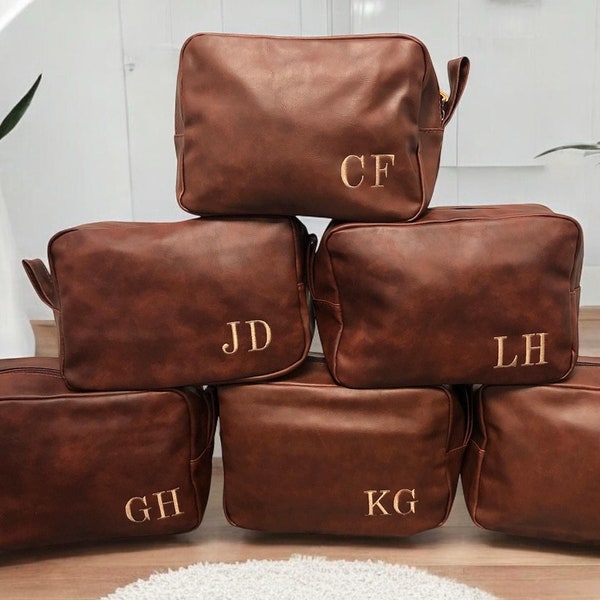 Groomsmen Gift Set Groomsman Bags Personalize Shaving Kit Travel Toiletry Bag Brown Leather Dopp Kit Wedding Groom Gift For Him