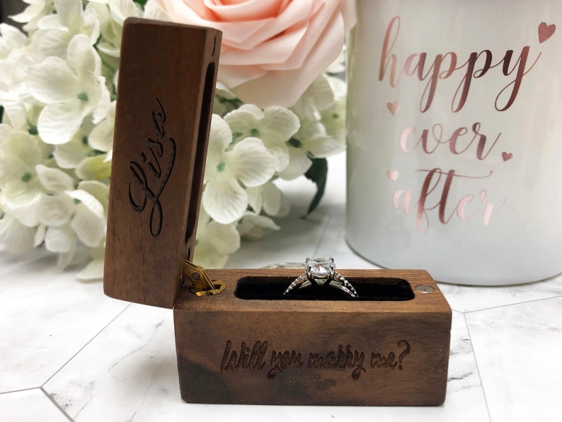 Caja de anillo de madera de compromiso para la ceremonia de la Etsy Caja de anillo de madera de compromiso para la ceremonia de la Etsy