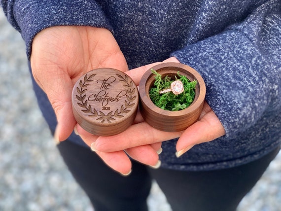 bride and groom ring box