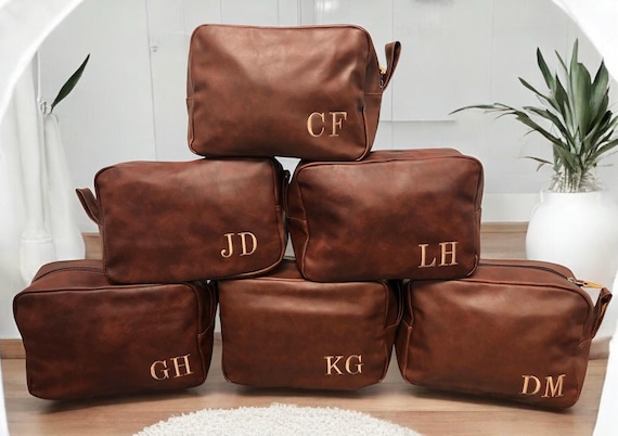 3 Best Personalized Leather Dopp Kits for Groomsmen & Travelers