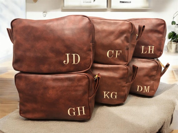 Groomsmen Gift Personalize Dopp Kit Wedding Groomsmen Gift Bag Travel Leather Toiletry Bag Shaving Bags Bachelor Proposal Gift Groom Gift