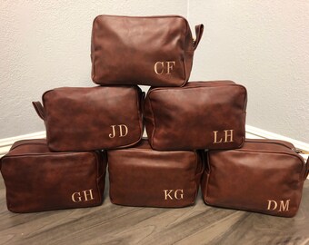 Groomsmen Gift Groomsman Bag Personalize Shaving Kit Travel Toiletry Bag Brown Leather Dopp Kit Wedding Gift Groom Graduation Gift For Him