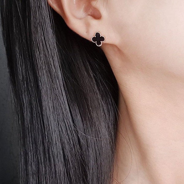 CLOVER MINI GOLD EARRINGS