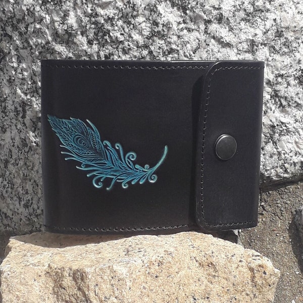 Porte chéquier en cuir pour chéquier long , Décor Plume de paon  , Noir et turquoise ( 16 couleurs au choix)