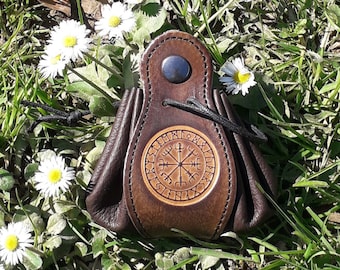 Leather pouch , viking design "vegvisir" , colour " marron chêne  "on photo (16 colour to choose) , 2 sizes available