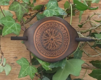 Leather hair barrette , viking  design "vegvisir"  , (16 colour available) ," marron-chêne" on photo