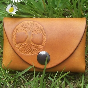 Hecho a mano cartera de cuero decoración árbol de la vida, color ámbar (16 colores disponibles)