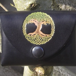 Porte-monnaie / porte-cartes en cuir décor " arbre de vie "  , noir , (16 couleurs disponibles)
