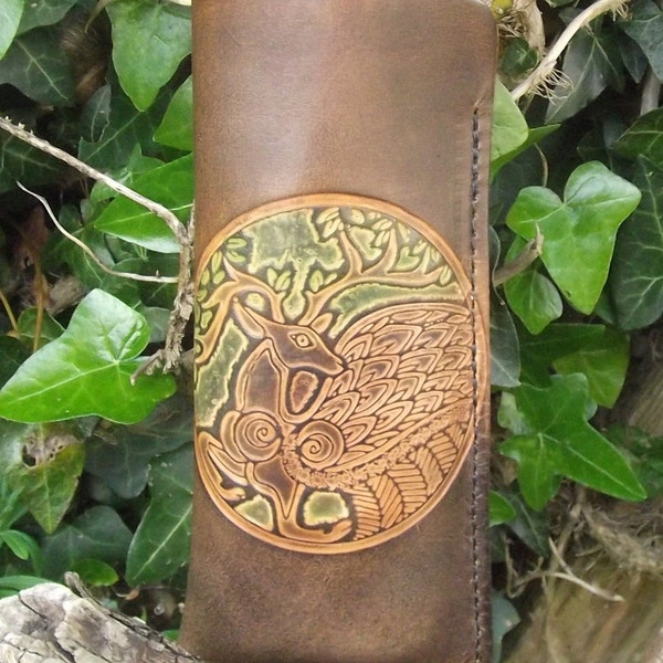 Etui à lunettes en cuir décor cerf chimérique,couleur marron-chêne et vert(16 couleurs disponibles)