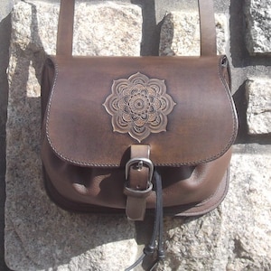 Handgemachte Handtasche Leder, Muster Mandala, braun-Eiche Farbe (16 Farben zur Auswahl)